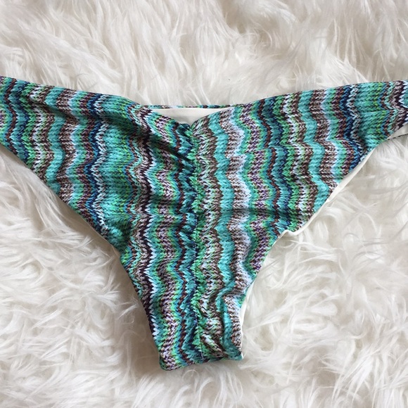 L*Space Emma bitsy cut reversible bottom -Seaglass - Picture 4 of 7